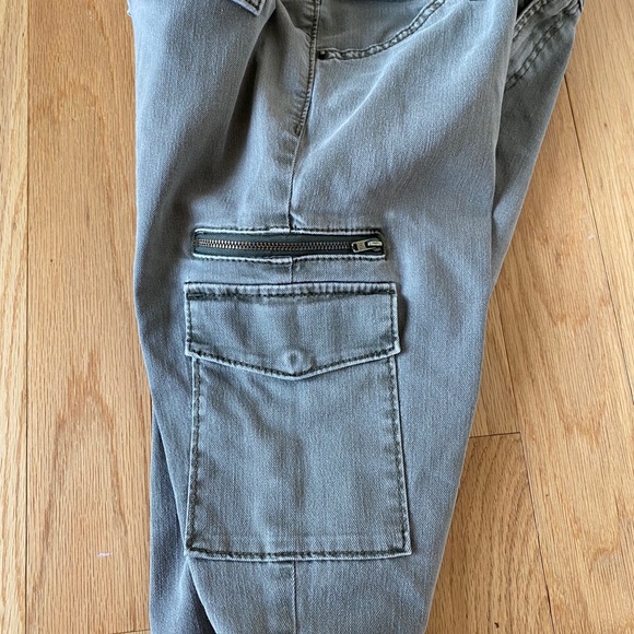 Pants - Picture 5 of 7